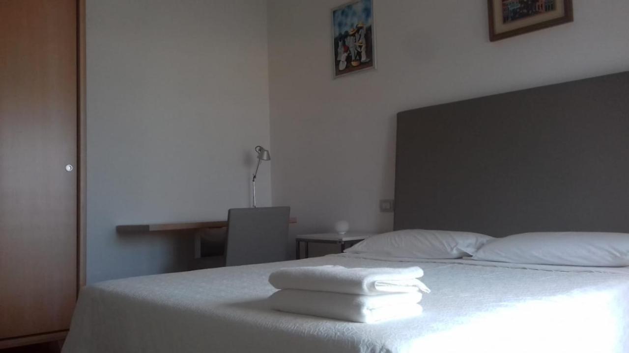 Belo Horizonte Bed & Breakfast ชิวิตาโนวา มาร์เค ภายนอก รูปภาพ